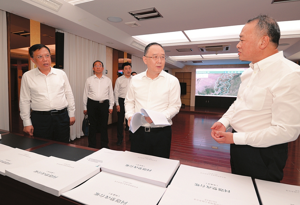金湘军在省委农办、省农业农村厅调研