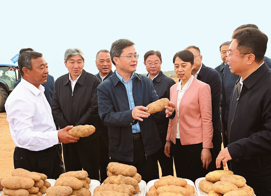 蓝佛安在忻州调研
