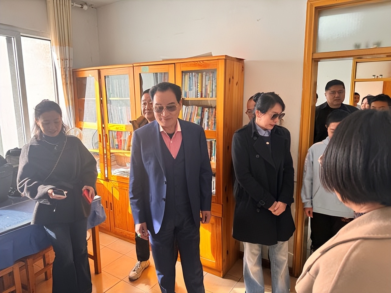 王玉印情系开封儿童福利院，用爱守护孩