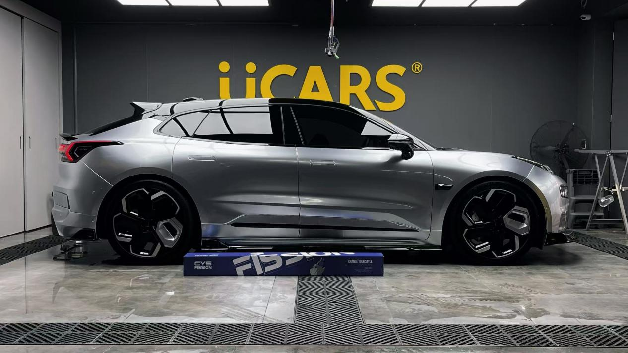 高端智能车服新锐登场！UCARS亮相深圳