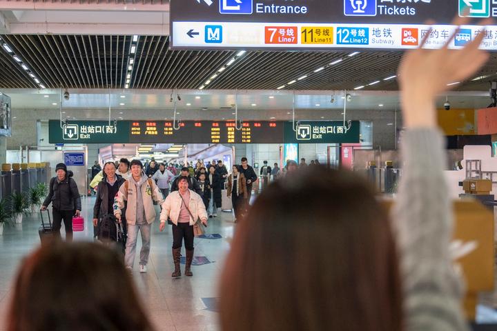 马年春节假日盘点·交通篇丨反向团圆多、自驾出行旺、服务添暖意 