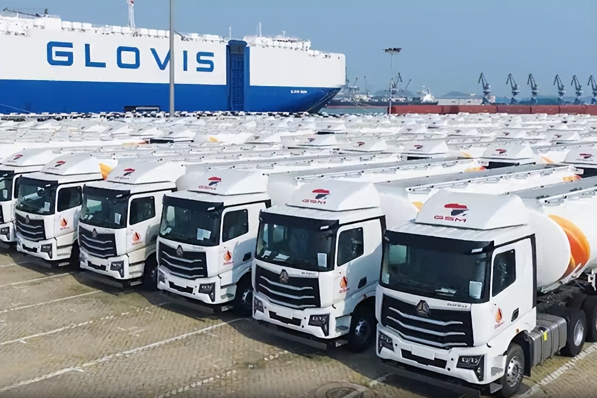 从“1.6万辆”破纪录，看中国重汽的全球